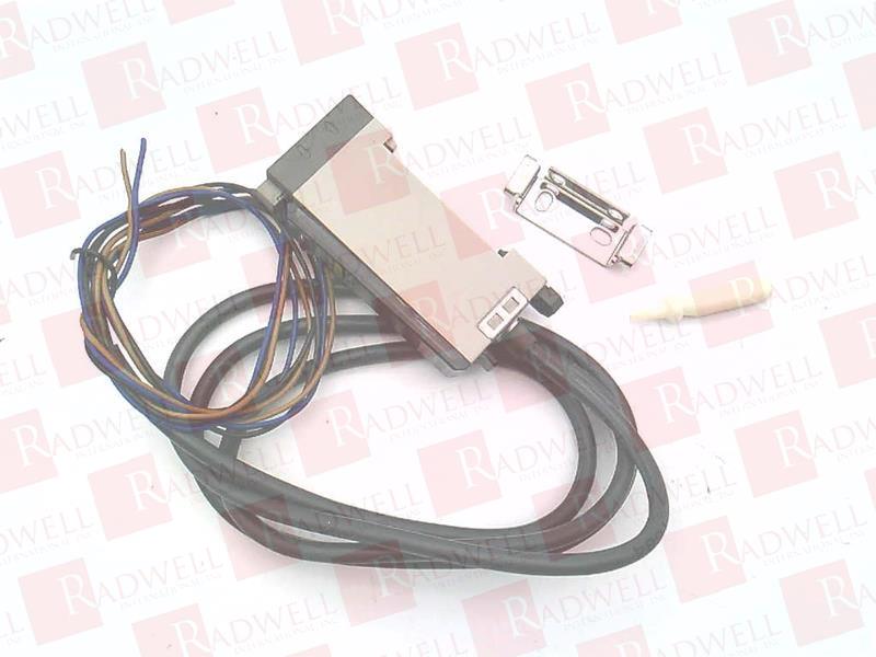 Brand New Omron E3X-A11 Photoelectric Sensor Switch 10-30VDC Free Shipping 