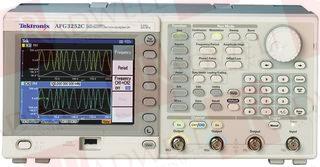 TEKTRONIX AFG3102C CAL D