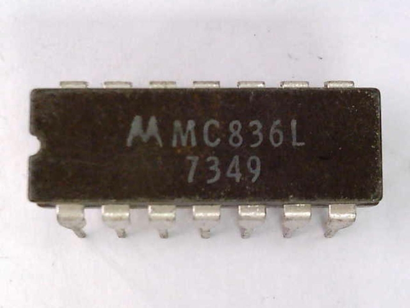 NXP SEMICONDUCTOR MC836L