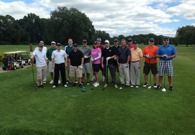 Erstes jährliches Radwell Golf-Turnier 2013 im Golden Pheasant Golf Club.